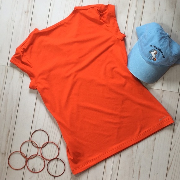 Nike DRI-FIT V neck athletic tee - Picture 2 of 3